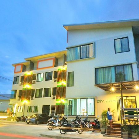 City Ratsada Lampang Exterior photo