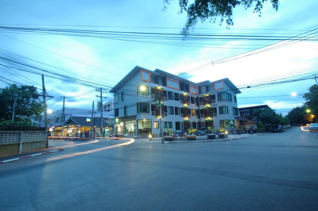 City Ratsada Lampang Exterior photo