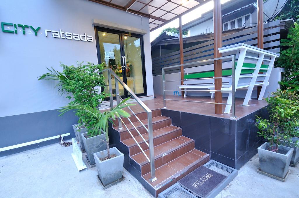 City Ratsada Lampang Exterior photo